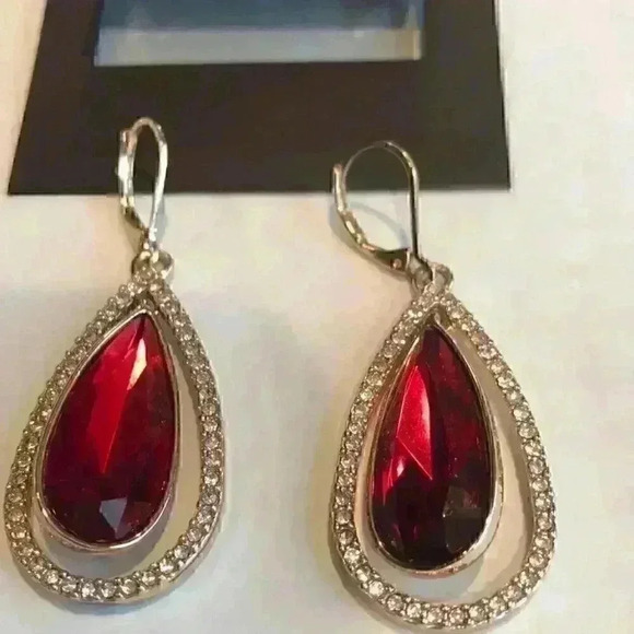 Anne Klein new Brand New Dangle Stone Earr… - Picture 4 of 6